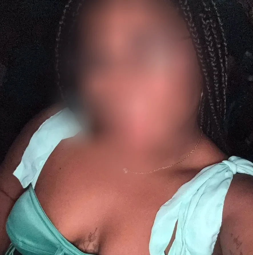 Ariadna, 29 años