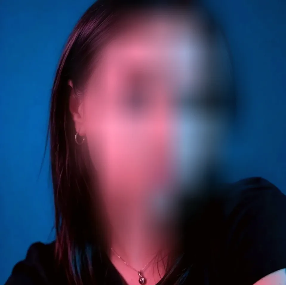 Esther, 20 años